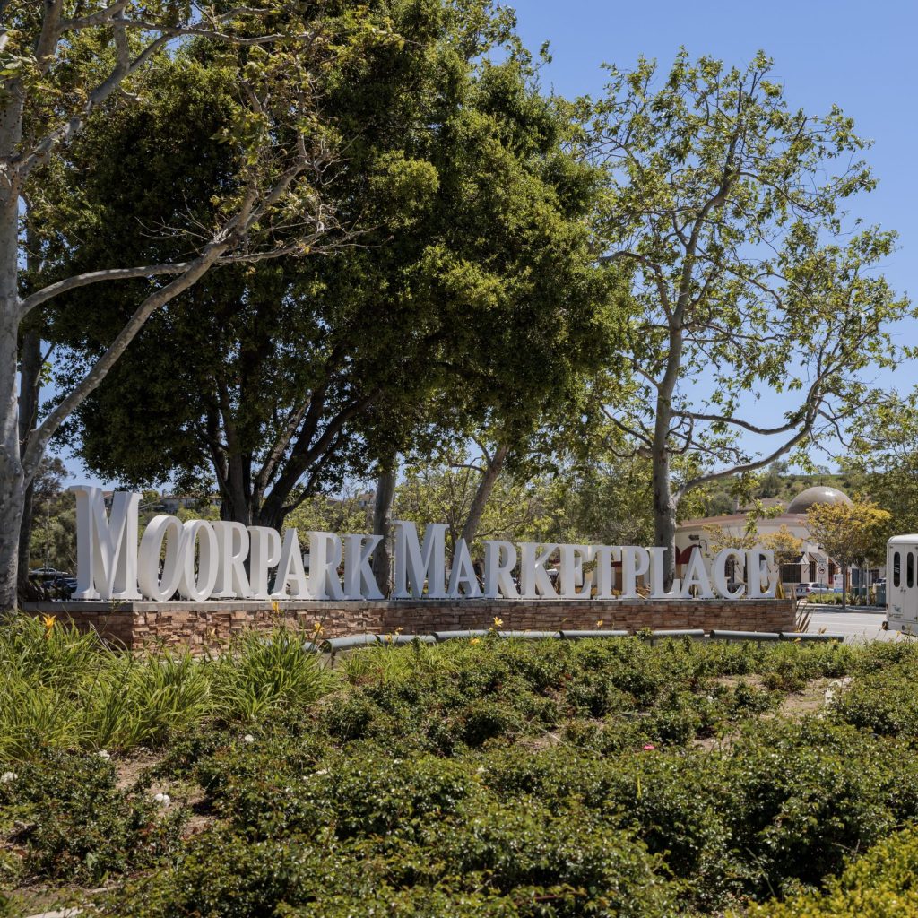 Moorpark Marketplace sign